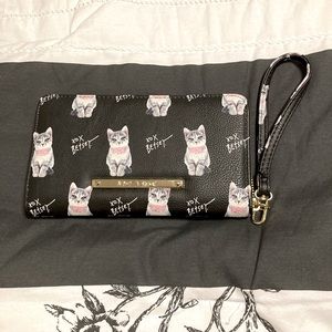 New without tags womens Betsey Johnson wristlet with kitten detail